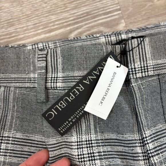 Banana Republic High Rise Tapered Ankle Crop Pants Women's Gray Plaid NWT sz 12 - Picture 5 of 13